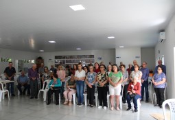 Grupo da Terceira Idade de Charrua comemora Dia do Idoso