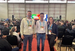 Lideranças de Charrua participam da posse da nova gestão da Famurs