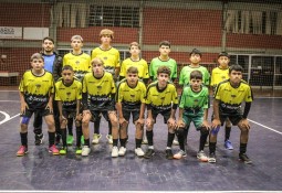 Parceria entre Charrua e Tapejara Futsal leva escolinha à Taça TG