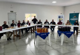 Charrua sedia o 15º Encontro Microrregional do Vinho Artesanal
