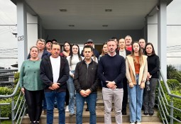 Prefeitura e comunidade de Charrua buscam providências sobre a reocupação do ginásio municipal